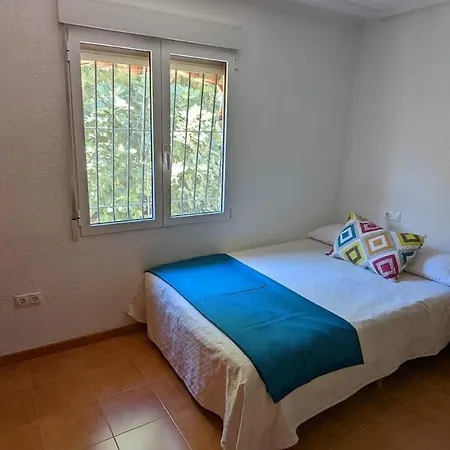 Agradable Adosado Cerca De La Playa Vakantiehuis El Campello